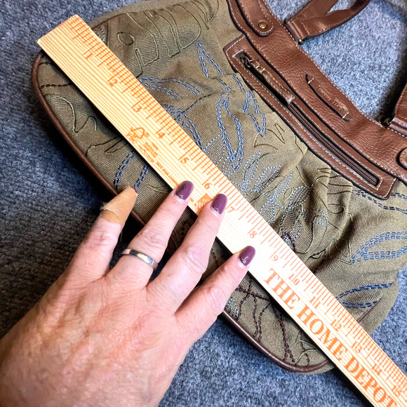 Jamaica Bay Shoulder Bag Womens Khaki Brown Canvas Embroidered Floral Lined Boho - Picture 8 of 12